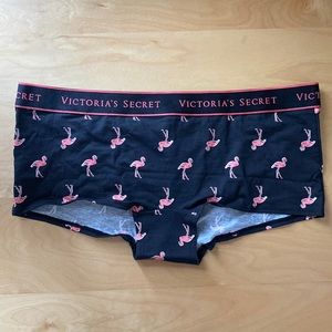 Victoria’s Secret NWOT Shortie